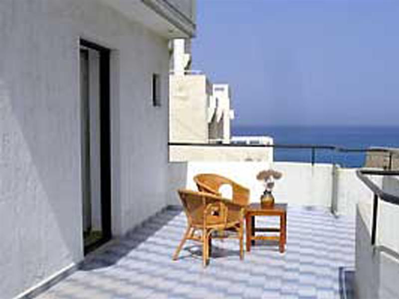 Irini Hotel Iraklion Buitenkant foto