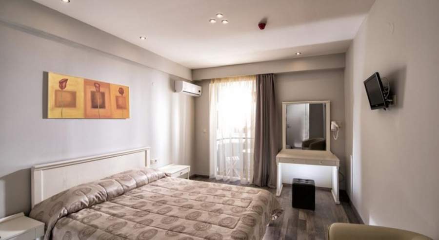 Irini Hotel Iraklion Buitenkant foto